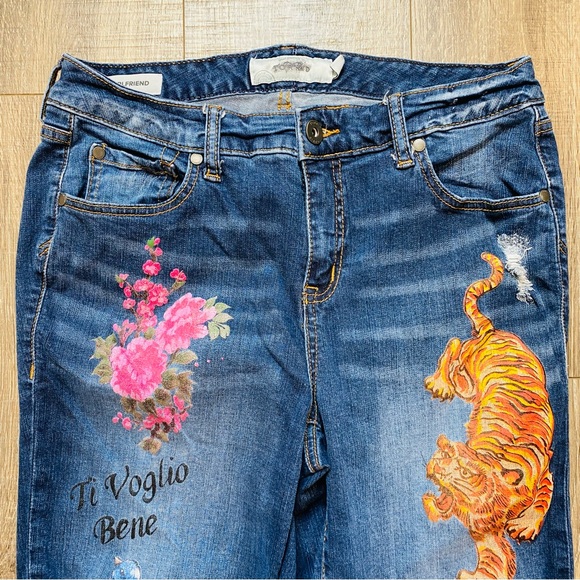 Torrid stretch girlfriend floral tiger high-waist jeans, sz 10 - Picture 3 of 15